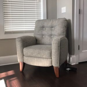 Meet your Posher, Erica